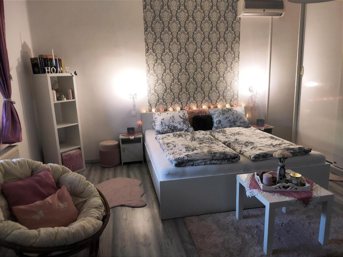 Szandra Vendeghaz Osku Bagian luar foto