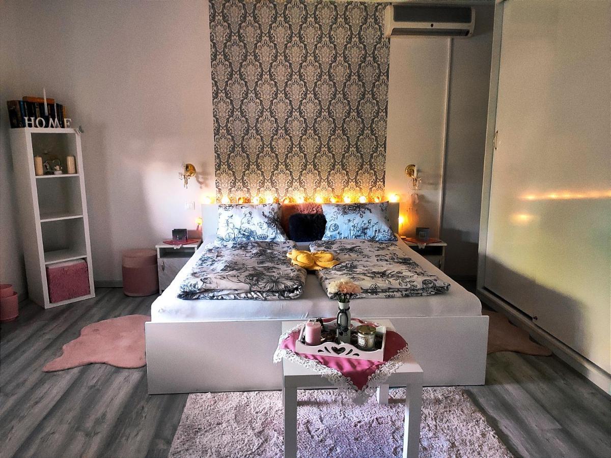 Szandra Vendeghaz Osku Bagian luar foto