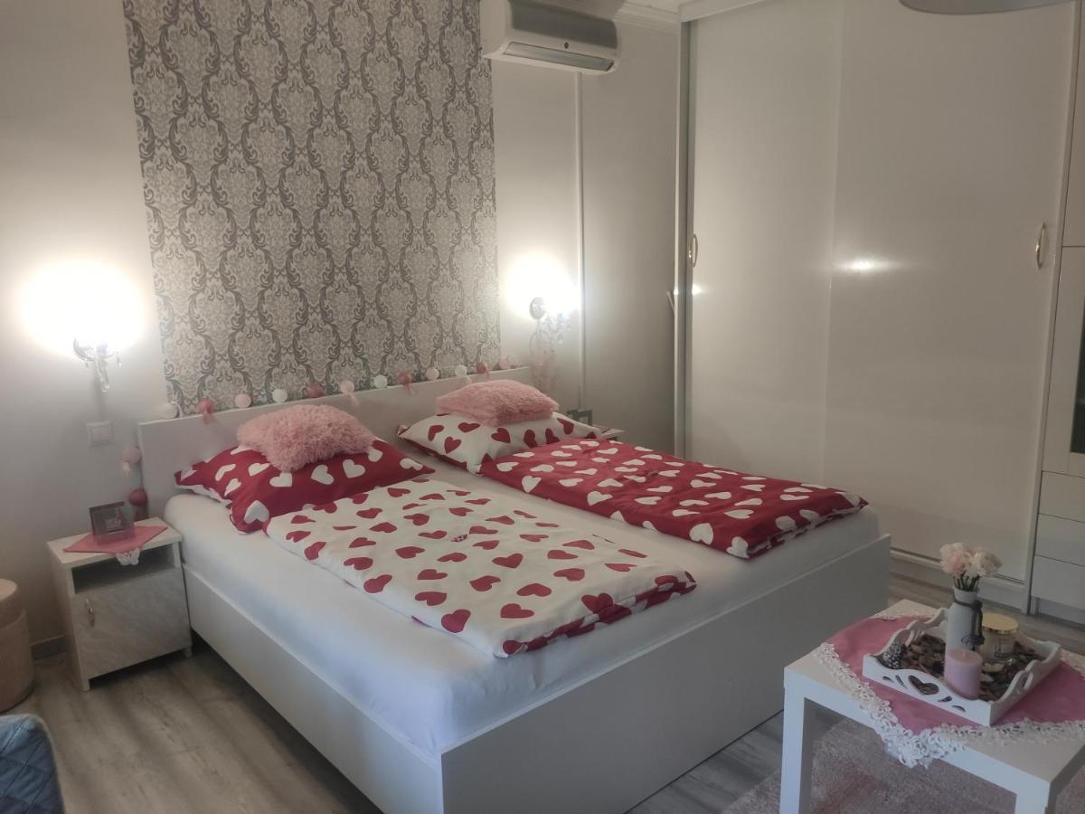 Szandra Vendeghaz Osku Bagian luar foto