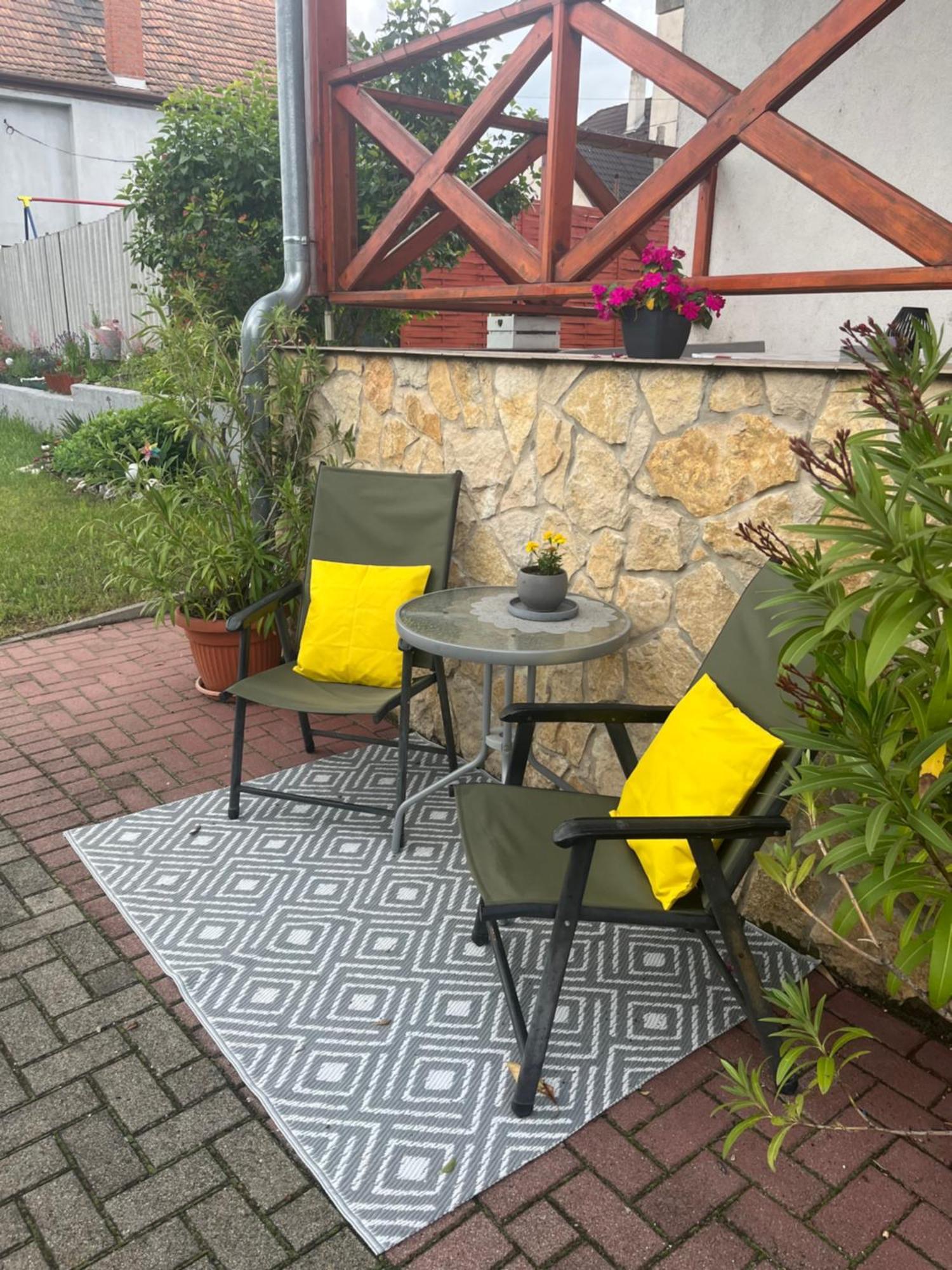 Szandra Vendeghaz Osku Bagian luar foto